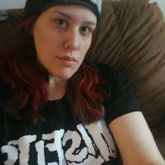 Meet your Posher, Jessica - Picture 8 of 9